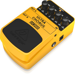 Гитарная педаль эффектов Behringer UC200