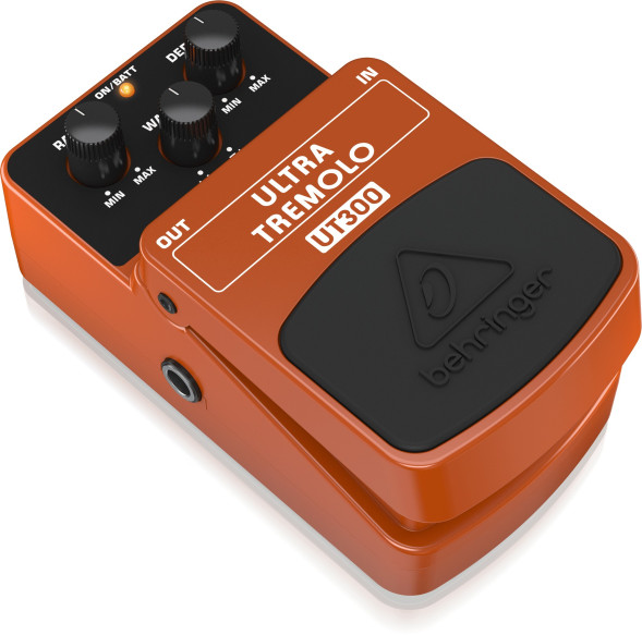 Гитарная педаль эффектов Behringer UT300
