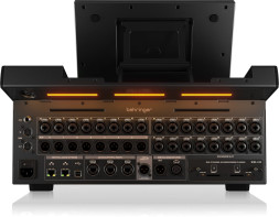 Цифровой микшерный пульт Behringer WING COMPACT