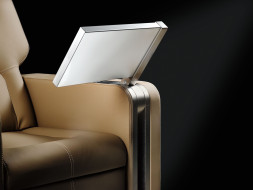 Моторизованный монитор для подлокотника Arthur Holm DynamicChairDisplay AH15DCDHD