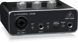 Аудиоинтерфейс Behringer UM2