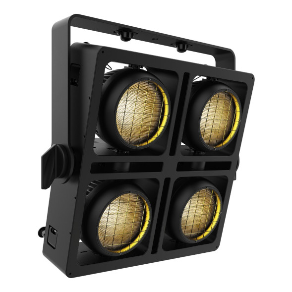 Блайндер Chauvet STRIKE Array 4