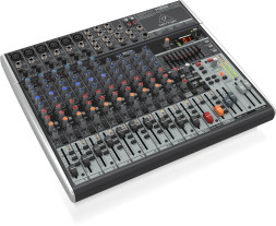 Аналоговый микшерный пульт Behringer XENYX X1832USB