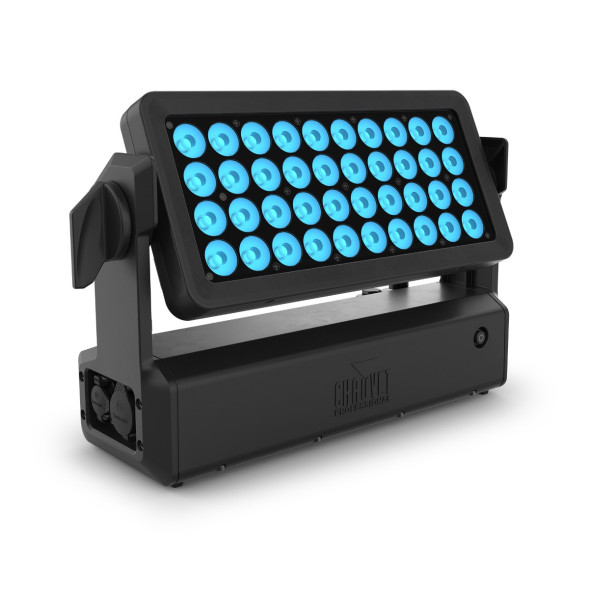 Аккумуляторная светодиодная панель Chauvet WELL Panel X (комплект 4 шт. в кейсе-зарядке)
