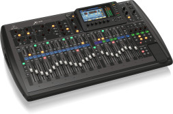 Цифровой микшерный пульт Behringer X32