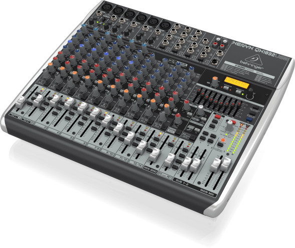 Аналоговый микшерный пульт Behringer XENYX QX1832USB