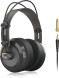 Студийные наушники Behringer BH40